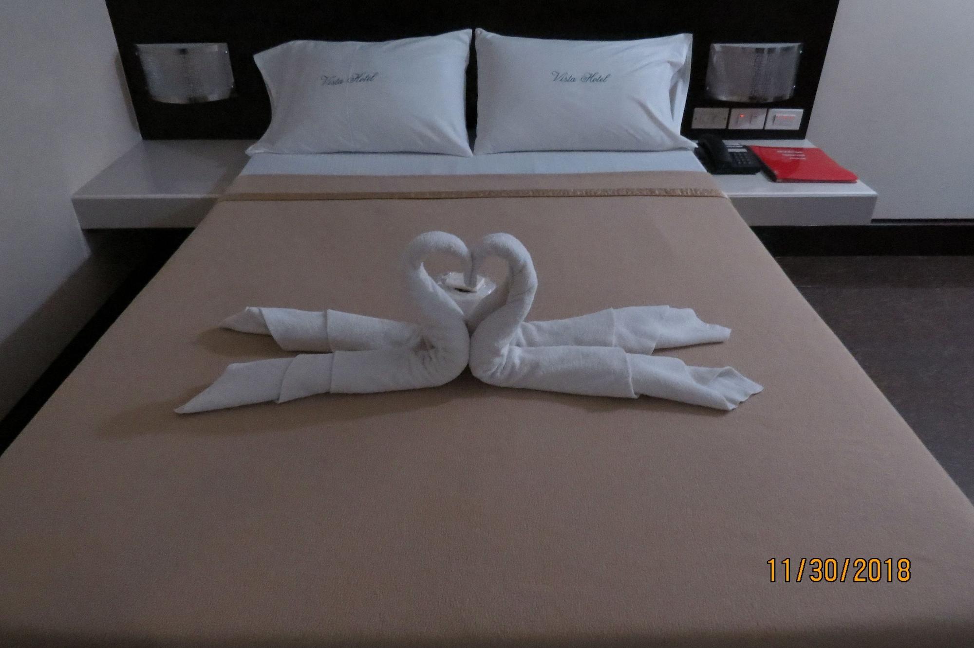 Vista Hotel Cubao Quezon City Εξωτερικό φωτογραφία