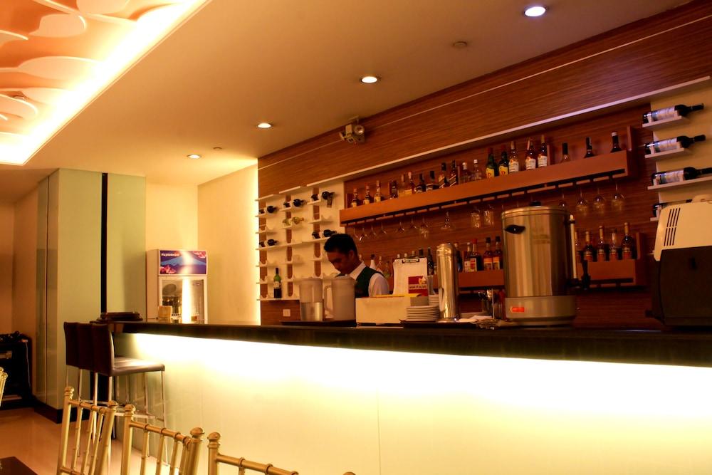 Vista Hotel Cubao Quezon City Εξωτερικό φωτογραφία