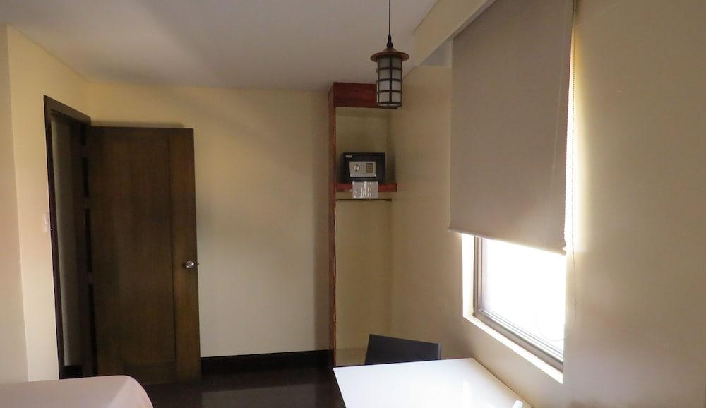 Vista Hotel Cubao Quezon City Εξωτερικό φωτογραφία