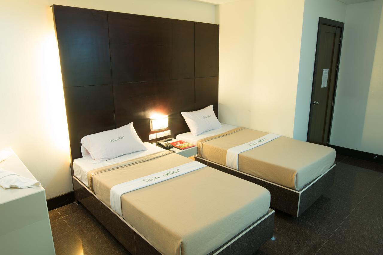 Vista Hotel Cubao Quezon City Εξωτερικό φωτογραφία