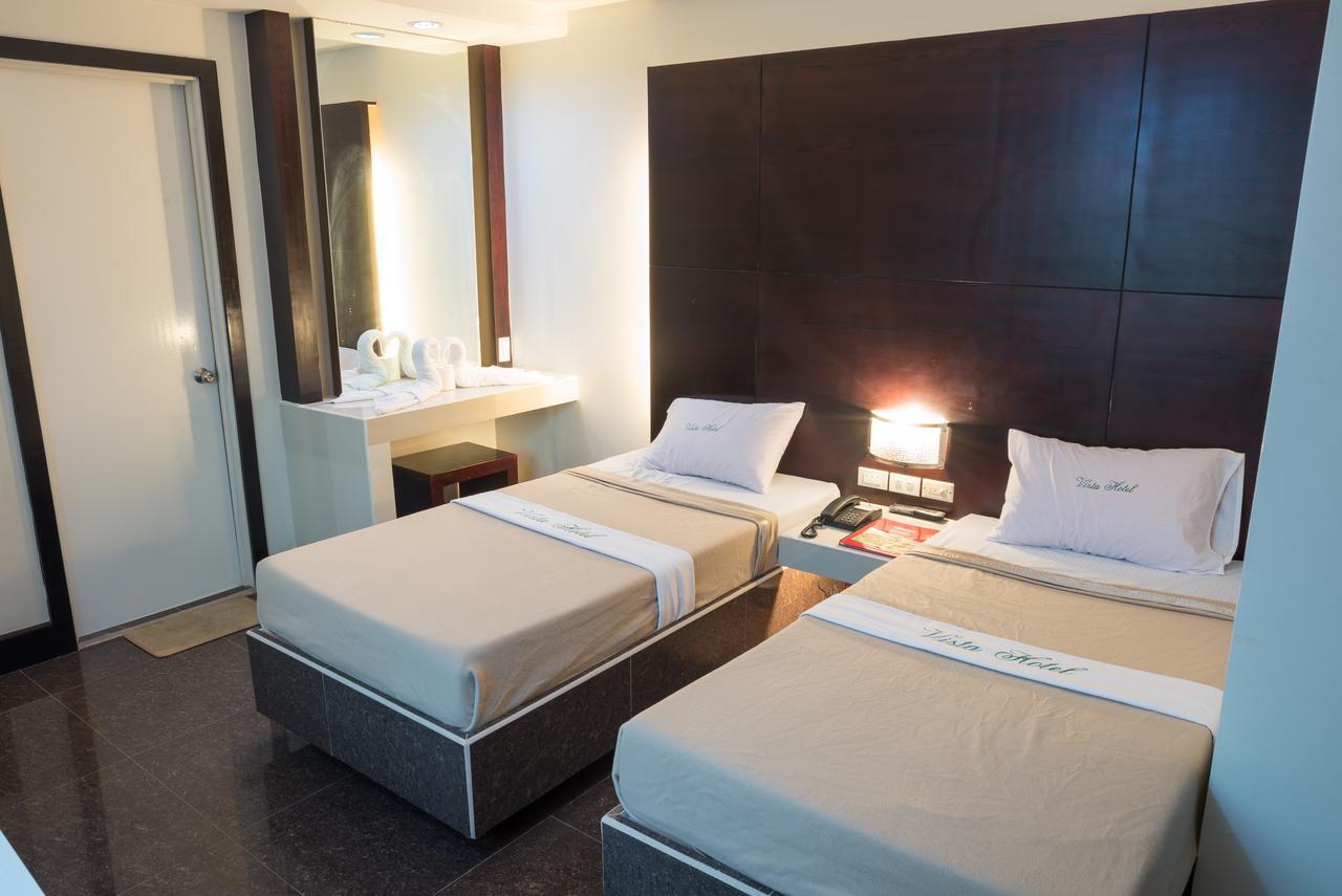 Vista Hotel Cubao Quezon City Εξωτερικό φωτογραφία