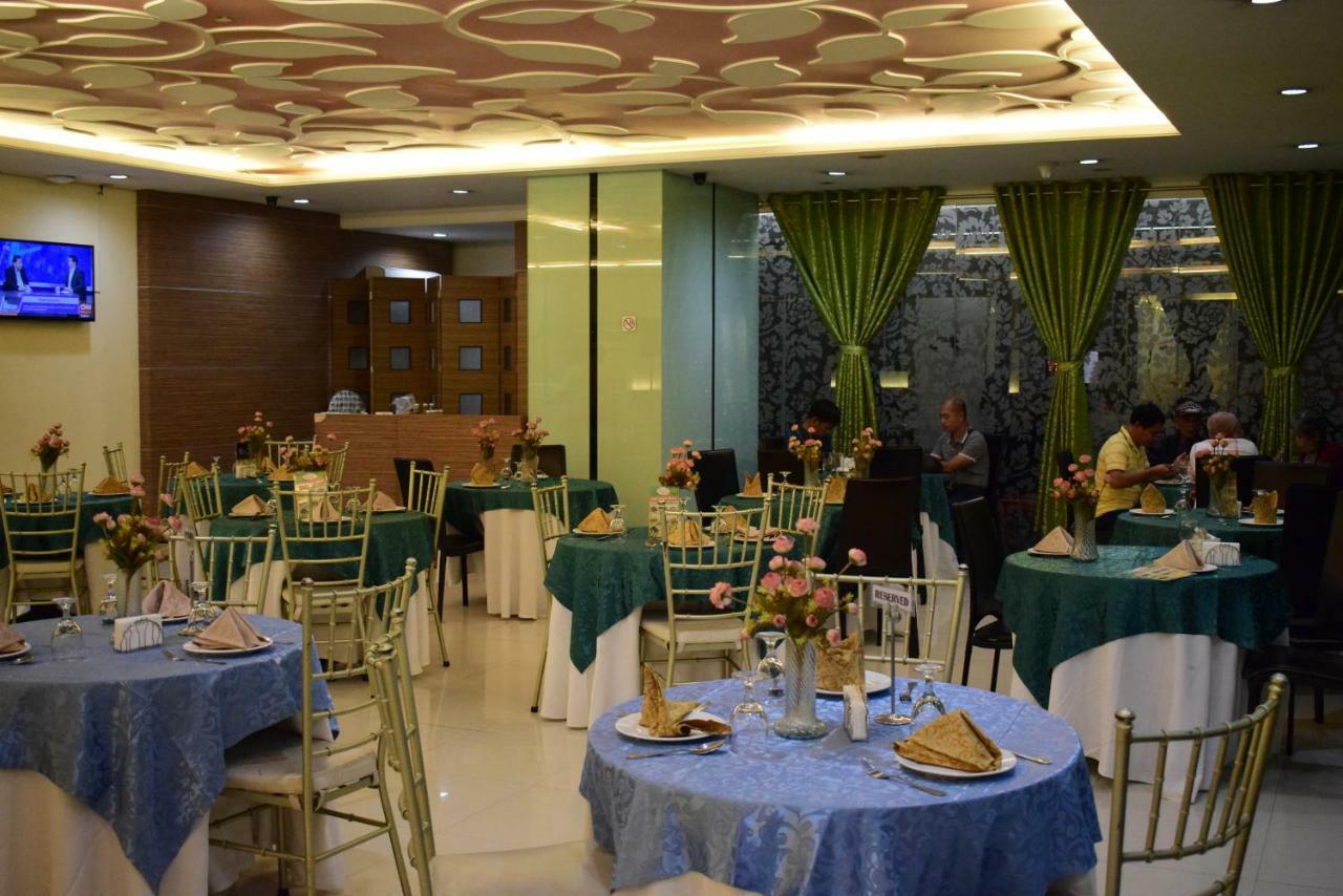 Vista Hotel Cubao Quezon City Εξωτερικό φωτογραφία